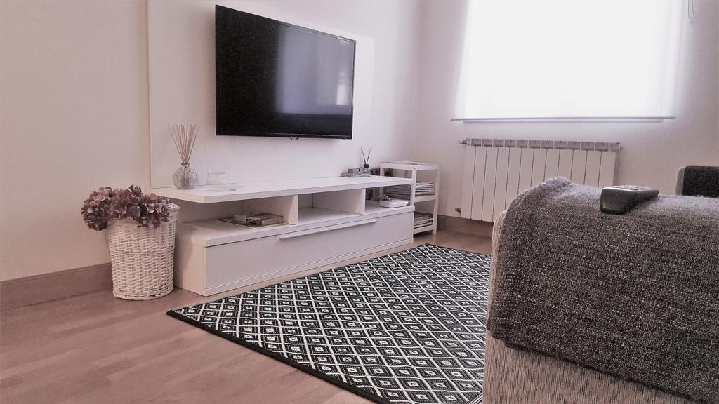 Concha Centro Apartment Сан Себастиан Екстериор снимка